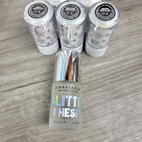 Host Pick - Anastasia Beverly Hills Loose Glitter Kit - Picture 3 of 8